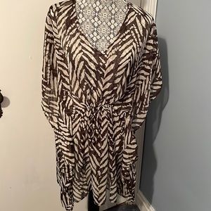 ⭐️ Host Pick ⭐️ Jessica beach coverup - size 4- 10